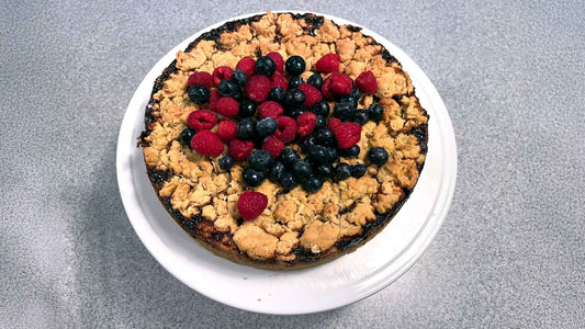 blissful marriage pie (hjónabandssæla) with berries