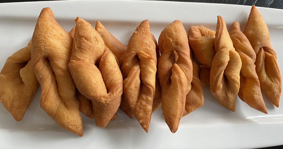 'Kleinur' icelandic style donuts arranged on a plate